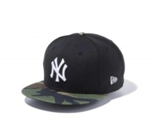 9FIFTY ニューヨーク・ヤンキース ブラック × ホワイト ウッドランドカモバイザー 5500